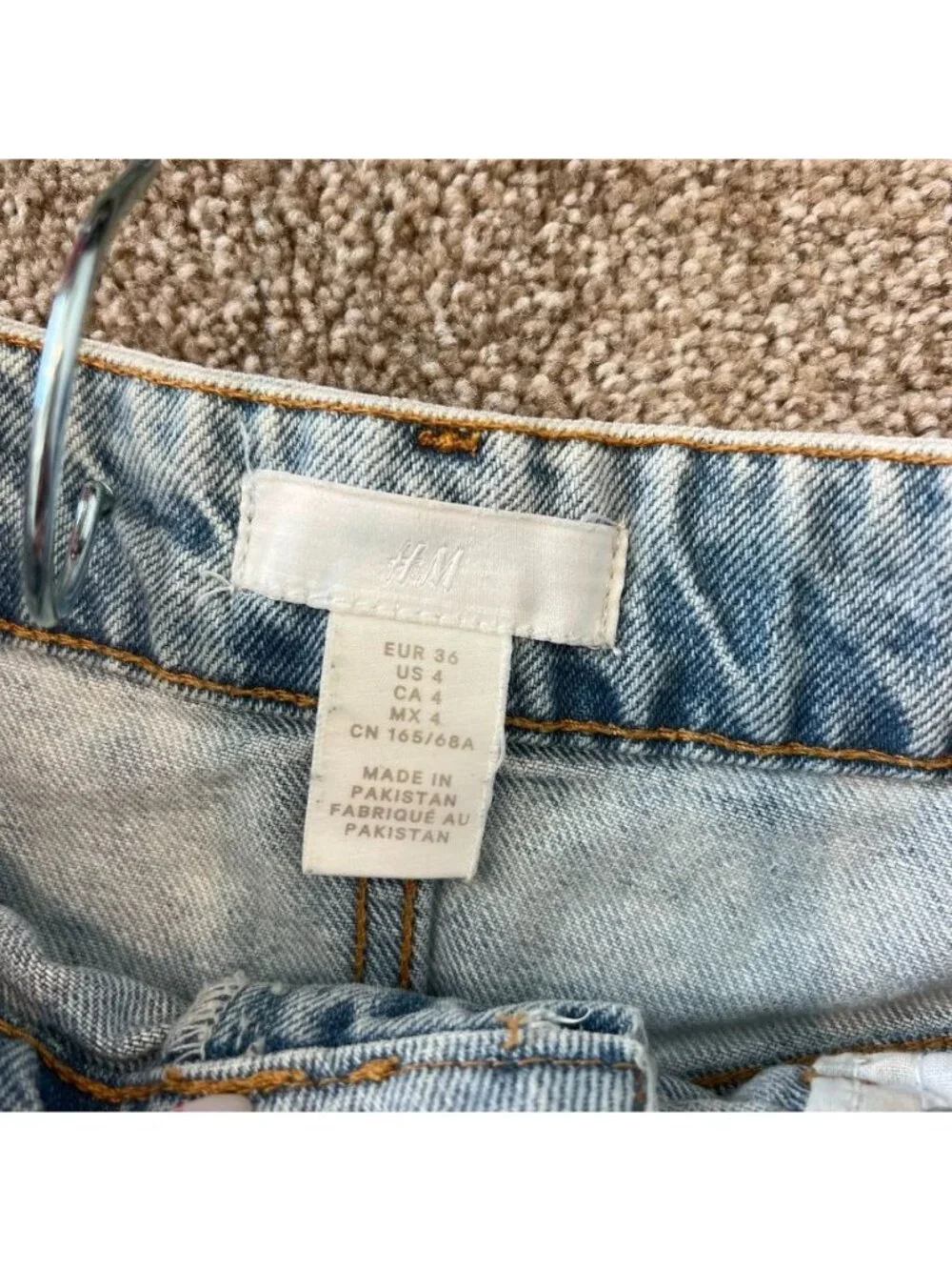 H&M High Rise Long Mom Style Light Wash Denim Shorts Size 4